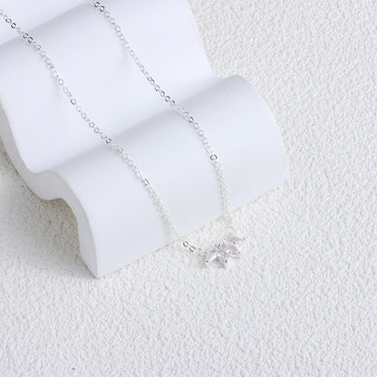 Fashion Jewelry Minimalist Shining Flower Petal Necklace for Women Girls Lotus Flower Pendant Necklace Female Party Anniversary Jewelry Gift