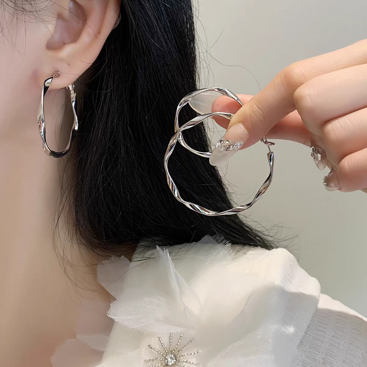 1 Pair 999 Sterling Silver Mobius Hoop Earrings, Minimalist Style, Perfect for Daily Wear and Valentine'S Gift