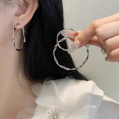 1 Pair 999 Sterling Silver Mobius Hoop Earrings, Minimalist Style, Perfect for Daily Wear and Valentine'S Gift