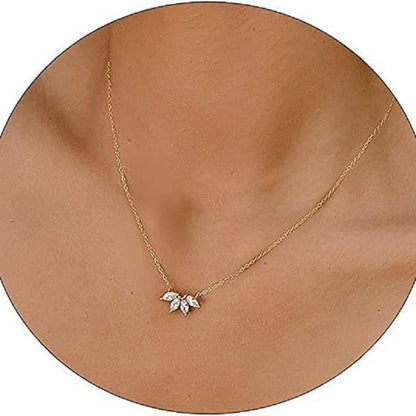 Fashion Jewelry Minimalist Shining Flower Petal Necklace for Women Girls Lotus Flower Pendant Necklace Female Party Anniversary Jewelry Gift